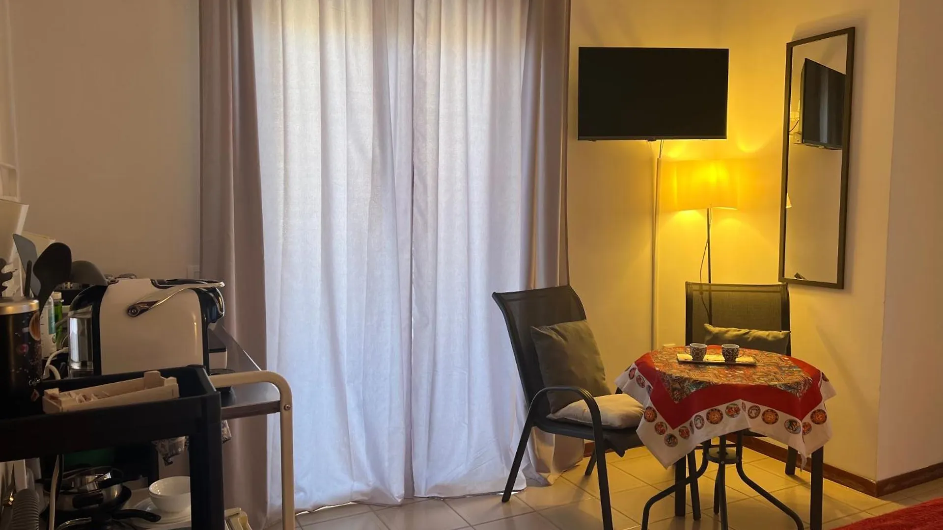 Igeapartment Palermo 0*,  Italia